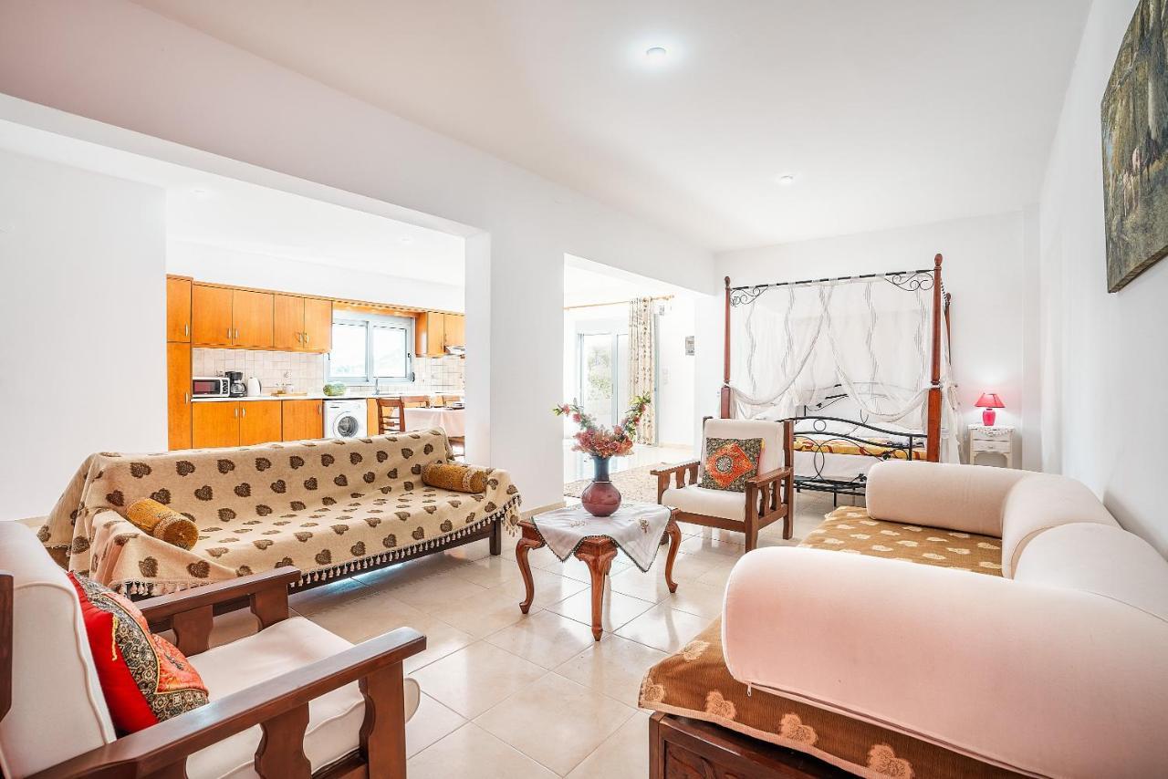 White Pearl Villa Apolakkia
